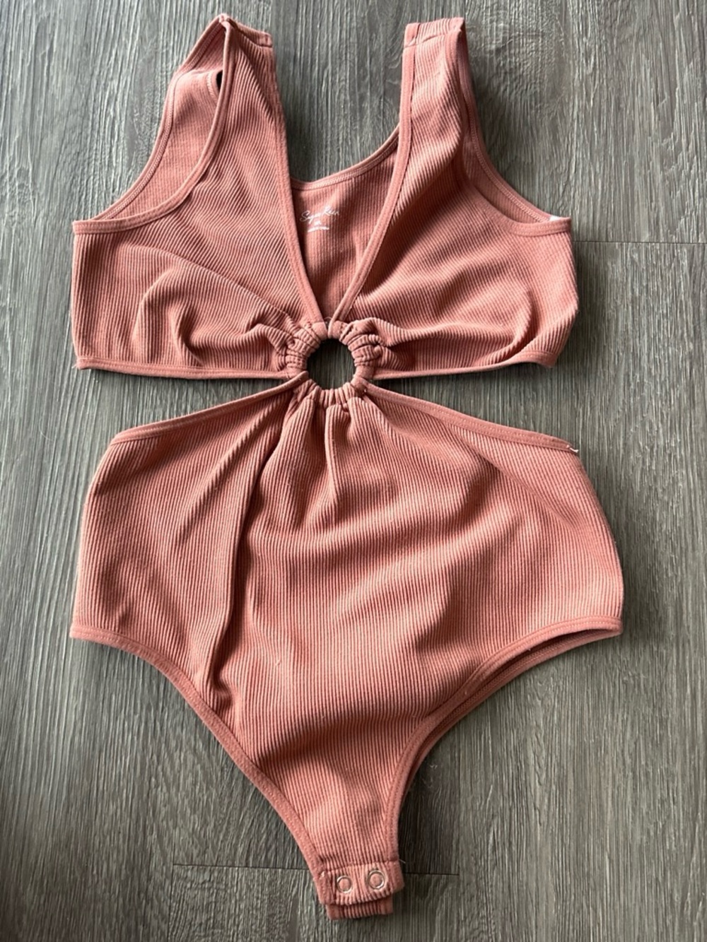 Ribbed Cutout Bodysuit in Dusty Rose with Front Ring